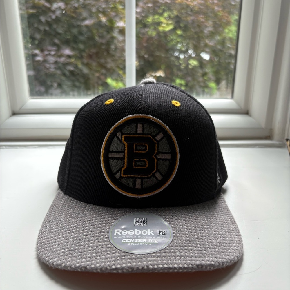 Reebok Bruins Black and Gray Cap with Gold Accents Never Worn bought at game